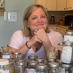 Julie Halcomb - @downtoearthbotanicals - Instagram