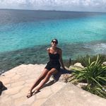 @julie_jerome93 - Instagram