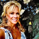 Julie Jumper - @jumper_1003 - Instagram