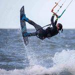 julie - @juliekitemom - Instagram