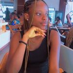 Julie Kitenge - @julie.kitenge - Instagram