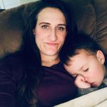 Julie Kohn - @juliebre0712 - Instagram