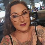 Julie Kovach - @kovach.julie - Instagram
