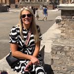 Julie Knight Longmore - @happily_pink - Instagram