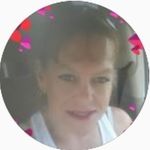 Julie Macklin - @julie.macklin.96 - Instagram