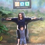 Julie Mattern - @juliemt72 - Instagram