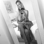 Julie Peronnet - @julie.peronnet - Instagram