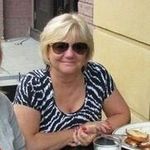 Julie Peterman - @juliepeterman - Instagram