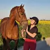 Julie - @julieramelot4 - TikTok