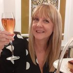 Julie Rawson - @julieraws - Instagram
