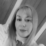 Julie Redman - @juliew1983 - Instagram