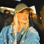 ⚡️Julie Celine Rue Halling⚡️ - @juliehalling_ - Instagram