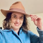 Julia Sable - Facebook