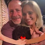 Julie Schaus - Facebook