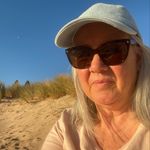Julie Schofield - @julieschofield_artist - Instagram