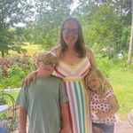 Julie Self - @juleskat111 - Instagram