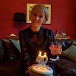Julie Sinclair - @julie.sinclair.77 - Instagram