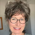 Julie Smiley - @juliesmile62 - Instagram