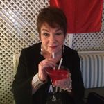 Julie Snell - @juliesnell2 - Instagram