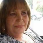 Julie Streeter - @juliestreeter47 - Instagram