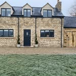 Julie Timms - @bagpusscottage - Instagram