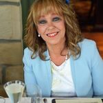 Julie Vickers - @julie.vickers.71 - Instagram