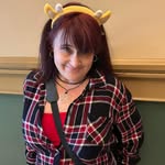 Julie Vineyard - @julievineyard - Instagram