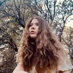 Julia Wangler - @juliawsoleil14 - Instagram