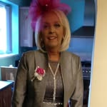 Julie Bowden - @julie.bowden.16 - Instagram