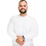 Julio César - @juliorealty - Instagram
