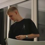 @julius_leonard - Instagram