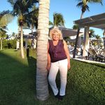 June Emhoff Kasidonis - @jkasid13 - Instagram