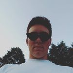 Adam Břichaček - @yost.june40 - Instagram