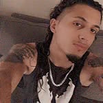 Junior De Leon - @shakeandbake95 - Instagram