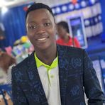 Junior Li - Facebook
