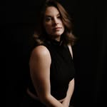 Justine Ellis | Portrait Photographer - @j.ellisphoto - Instagram
