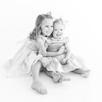 BLACK + WHITE SESSIONS by Kacey Gilpin - @blackandwhitesessions - Instagram