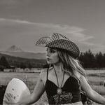 Kaitlin Johnston - @kaitirose91 - Instagram