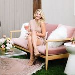 Kaitlin Moss - @theeveryhostess - Instagram