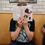 k a i t l i n :) - @kaitlin.reads.books - Instagram