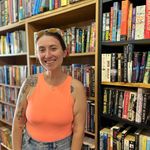 Kaitlin - Bookstagram - @read.with.kaitlin - Instagram