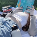 kaitlin | bookstagram 📖🧸 - @kaitlinsreads - Instagram