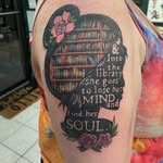 Kaitlin Foster - @kaitlin_reads_ - Instagram