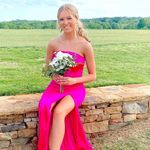 Kaitlin - @kaitlinroystons.closet - Instagram