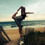 Kaitlin Slater - @kat.surfer - Instagram