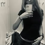 𝐤𝐚𝐦𝐢𝐥𝐚 - @_rohrerova - Instagram