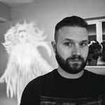 Travis Kane Snyder - @moxyphox - Instagram
