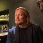Олег Караченцев • Больше чем художник • Арт-директор - @karachentcevoleh - Instagram