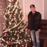Kara Clements - @clementsborn2 - Instagram