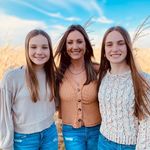 Kara Holcomb - @karajholcomb - Instagram